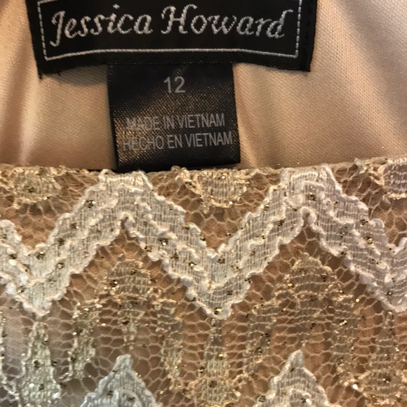 GUC Jessica Howard gold shimmer dress - Picture 4 of 8